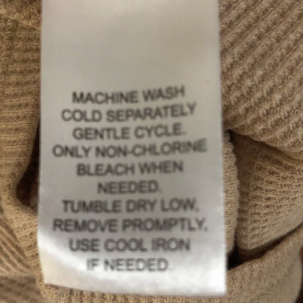 Sz M Beige Derek Heart Sweater - Picture 5 of 6